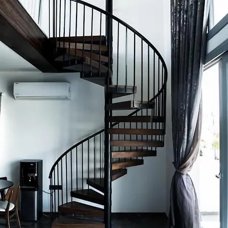 Luxury 3bedroom Loft Style Фамагуста