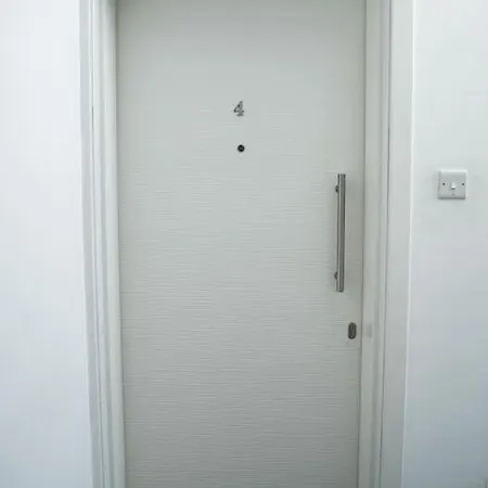 Luxury 3bedroom Loft Style Apartment *